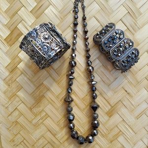 Burnished silver goth chunky beaded necklace set with 2 bracelets